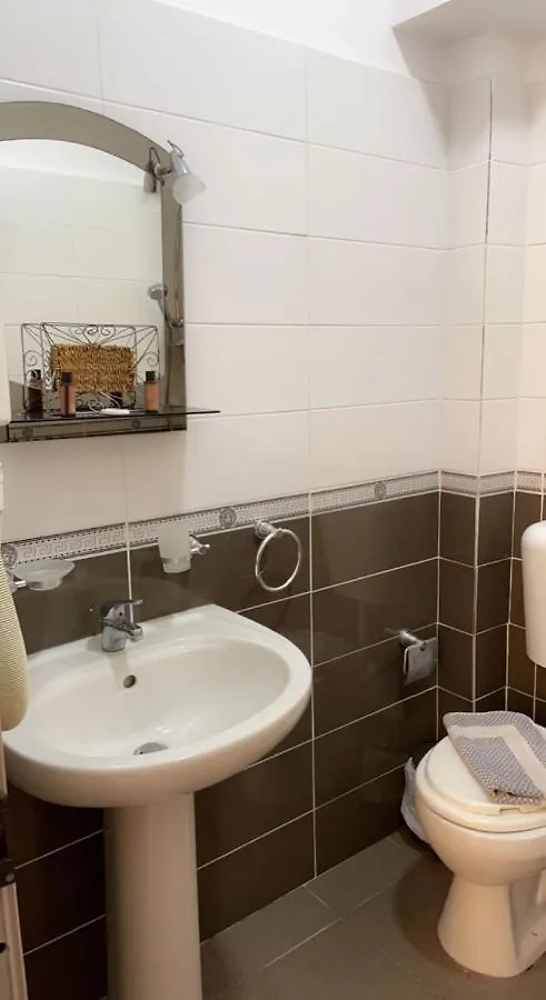 Hotel Renti Velipojë