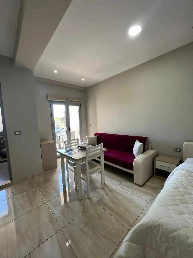 Hotel Renti Velipojë 4*,