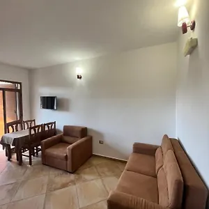  Appartamento Kamberi & 2