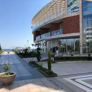 4* Hotel Fishta &