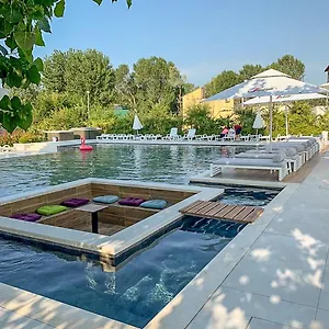 3* Aparthotel Bora Bora Velipoja